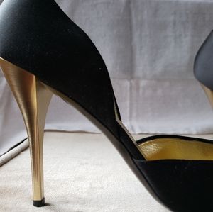 Escada evening pumps